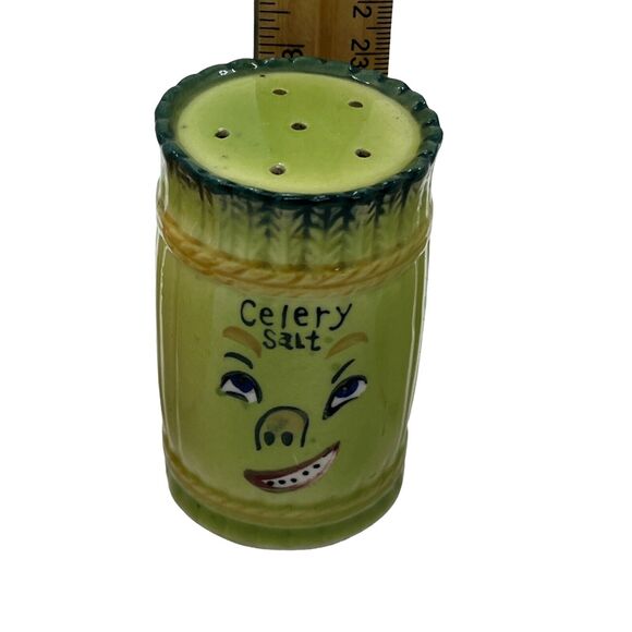 Anthropomorphic Salt Shakers Celery Onion Garlic Vegetable Head Vintage Norcrest - Picture 11 of 12